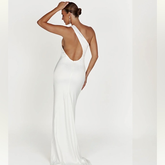 Meshki Harper Gown Dress - Picture 5 of 10